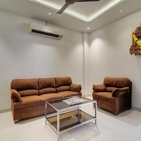Отель New Parimeet Residency Нави Мумбаи Экстерьер фото