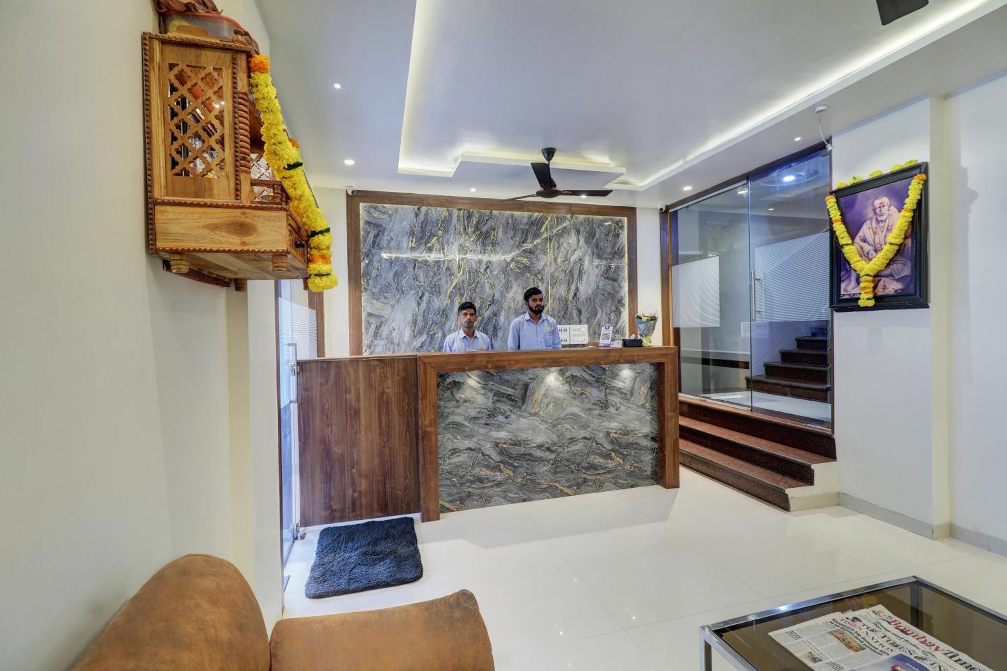 Отель New Parimeet Residency Нави Мумбаи Экстерьер фото